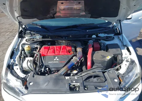 2011 Mitsubishi Lancer Evolution Gsr z USA, uszkodzony, nr VIN JA32W8FV3BU046554